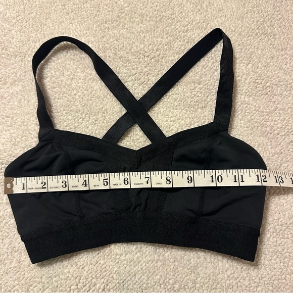 Lululemon Black Hot Class Sports Bra Cross Back - Picture 2 of 9